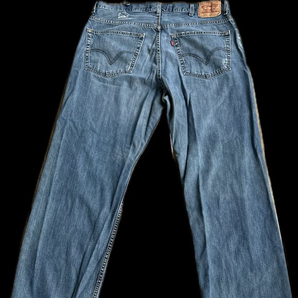 Levi’s 559 Relaxed Straight Jeans Medium Wash Blue Men’s Size 38x32 FOR REPAIR - Picture 1 of 8